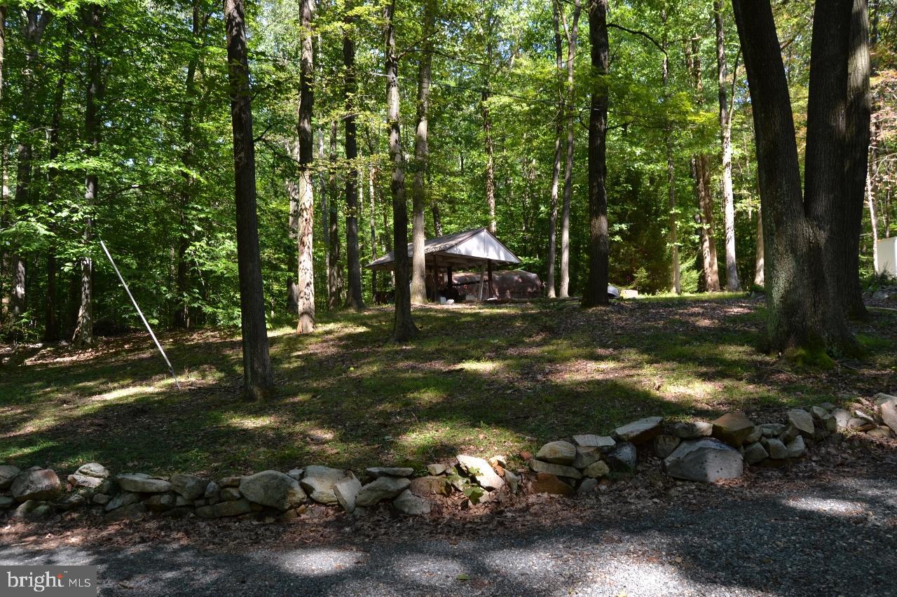 Outdoor pavillion