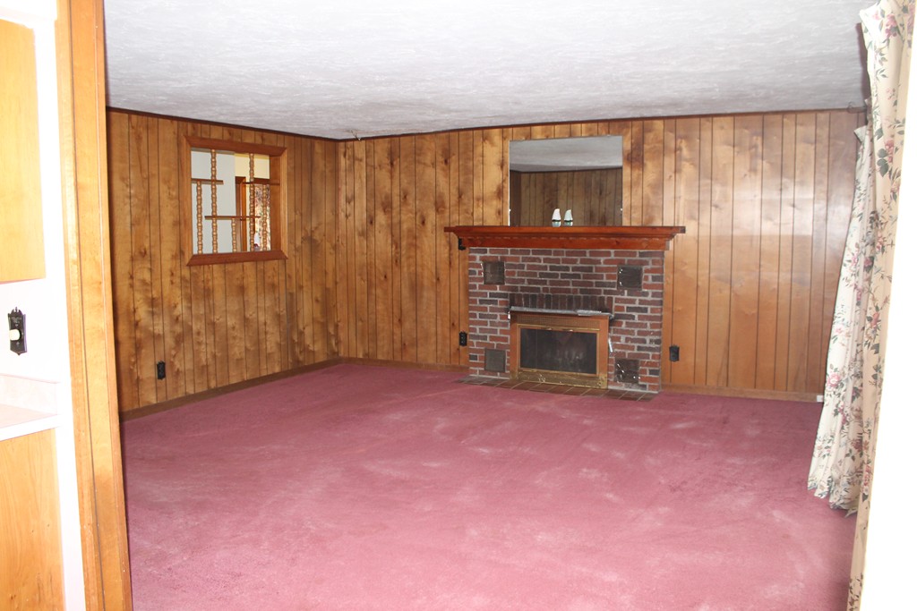 204 Southbridge Road Dudley, MA 01571 - Photo 3 of 30 Gallery Image 3