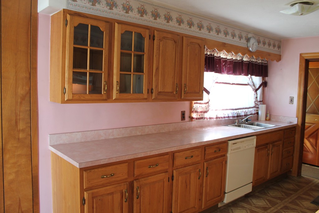 204 Southbridge Road Dudley, MA 01571 - Photo 6 of 30 Gallery Image 6