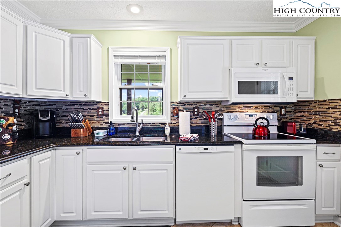 980 Rustic Road West Jefferson, NC 28694 - Photo 13 of 34 Gallery Image 13