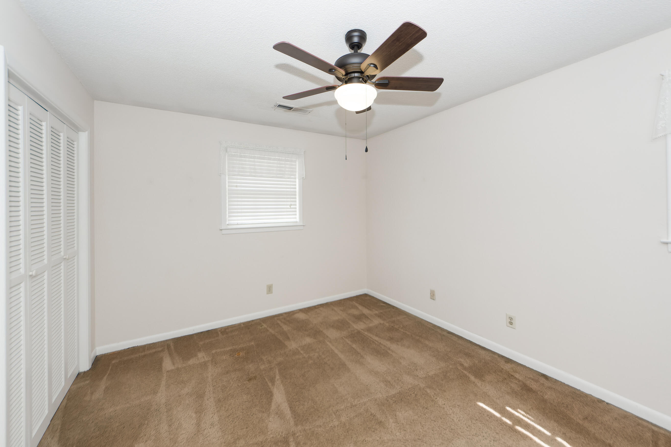 2328 Brevard Road Charleston, SC 29414 - Photo 39 of 81 10