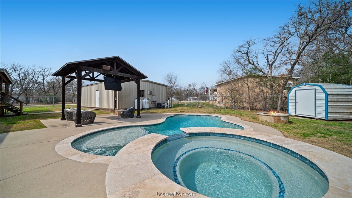 115 Cedar Lane Somerville, TX 77879 - Photo 29 of 50 a view of a house with swimming pool