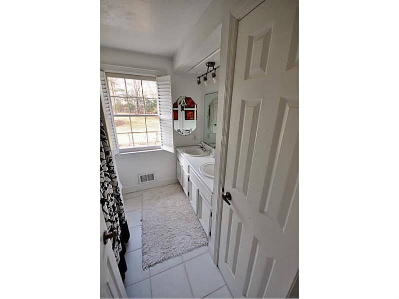 460 Markman Park Road Baden, PA 15005 - Photo 20 of 25 Full Bath.