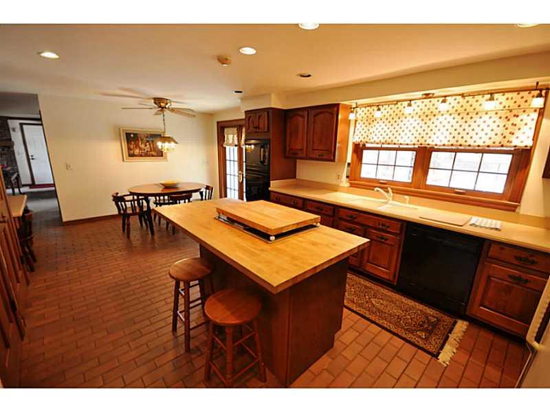 460 Markman Park Road Baden, PA 15005 - Photo 7 of 25 Kitchen.