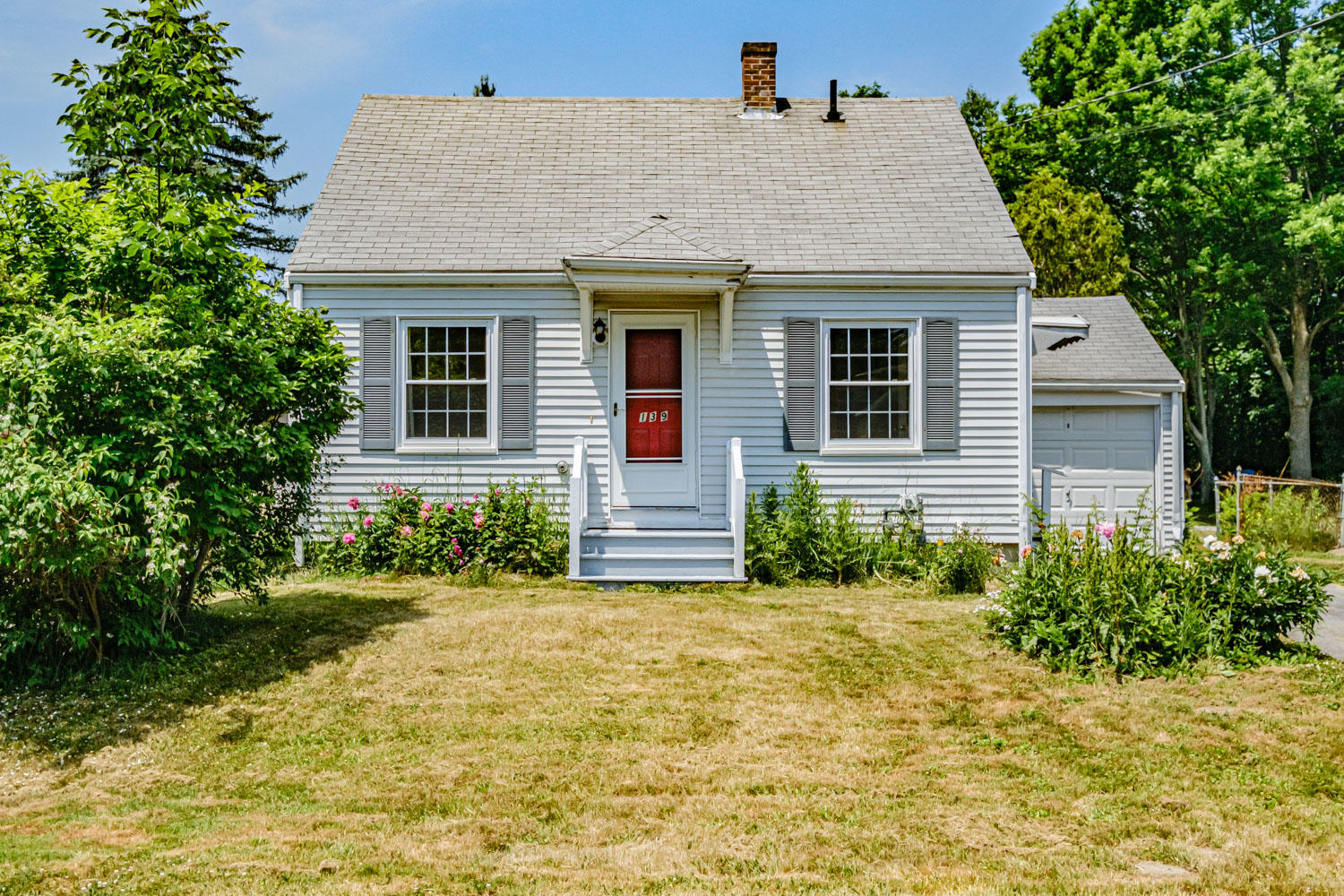 139 Colonial Road Portland, ME 04102 - Photo 1 of 28 20200622gp-60003