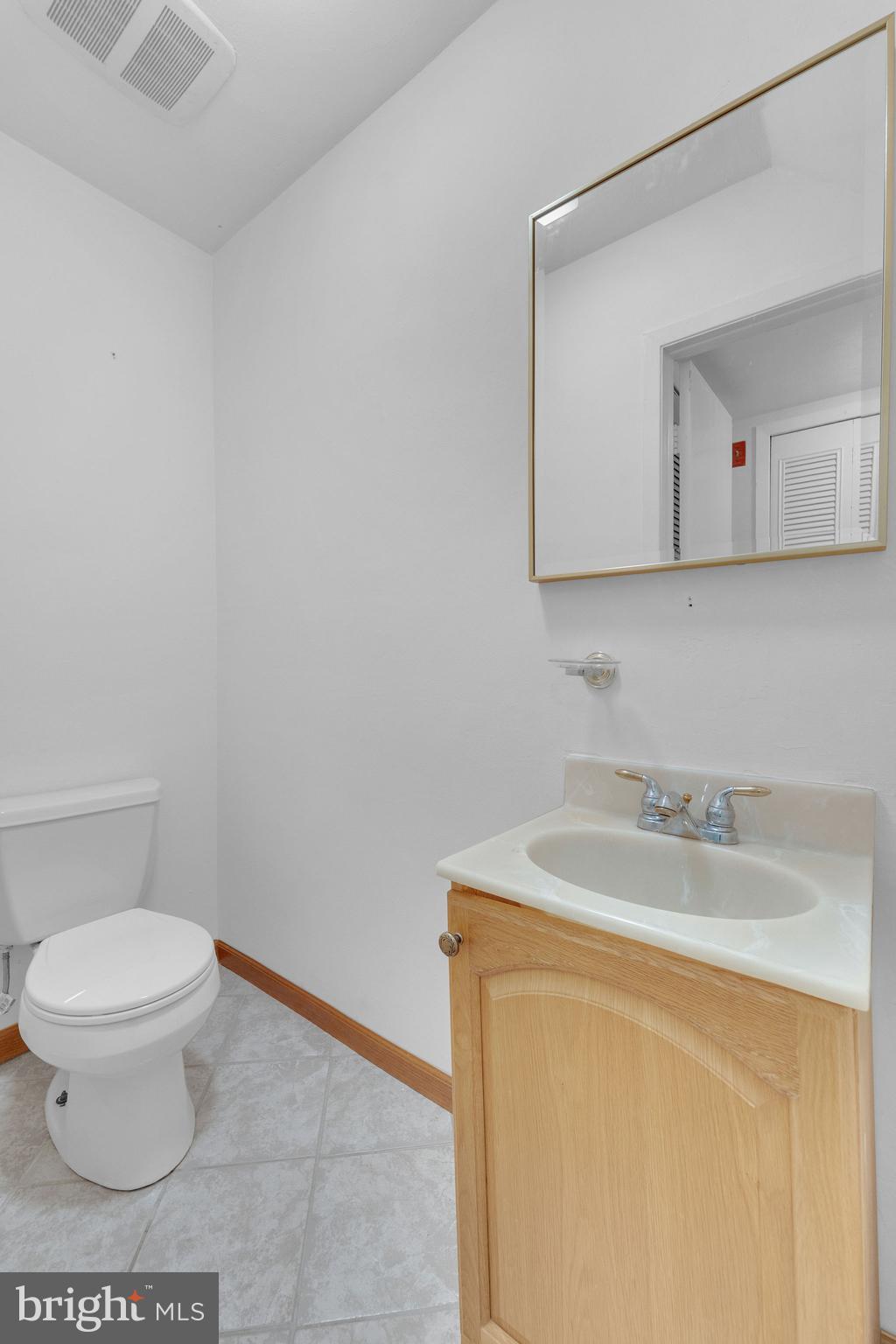 40 Rittenhouse Drive Willingboro, NJ 08046 - Photo 12 of 30 a bathroom with a sink and a toilet