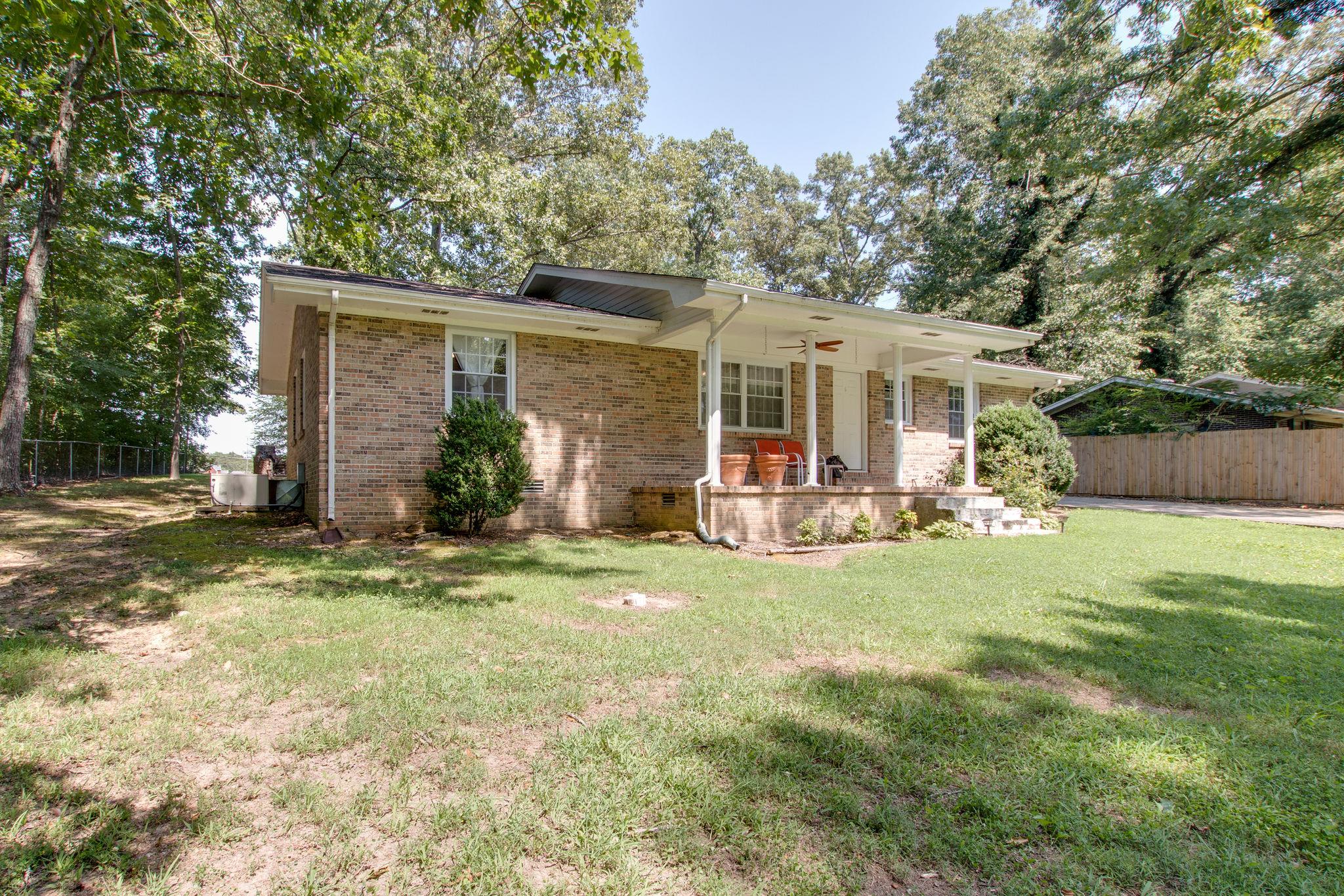 111 West Toliver Road Manchester, TN 37355 - Photo 3 of 19 Gallery Image 3