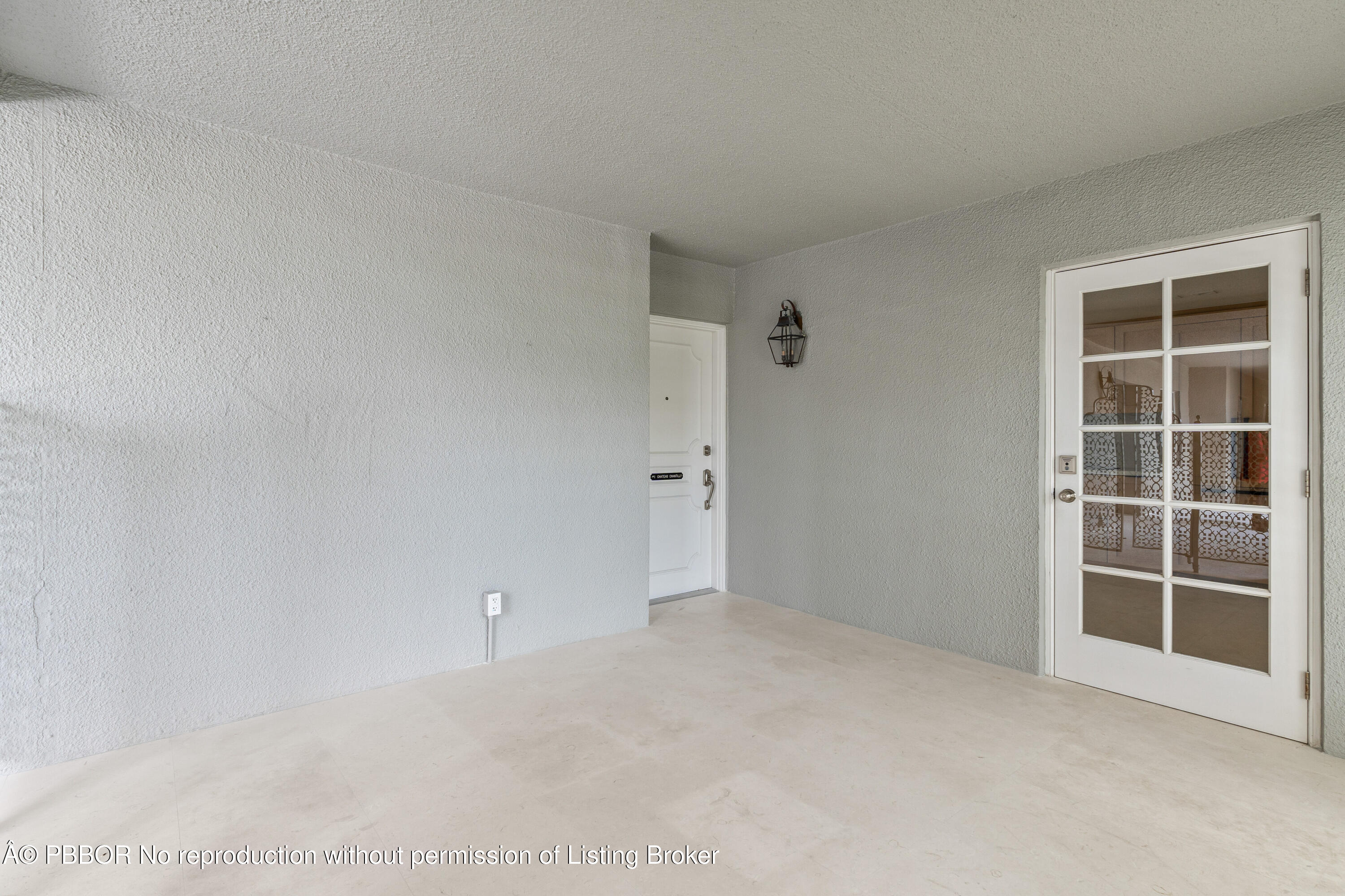 2185 Ibis Isle Road, Unit 1 Palm Beach, FL 33480 - Photo 9 of 44 front patio