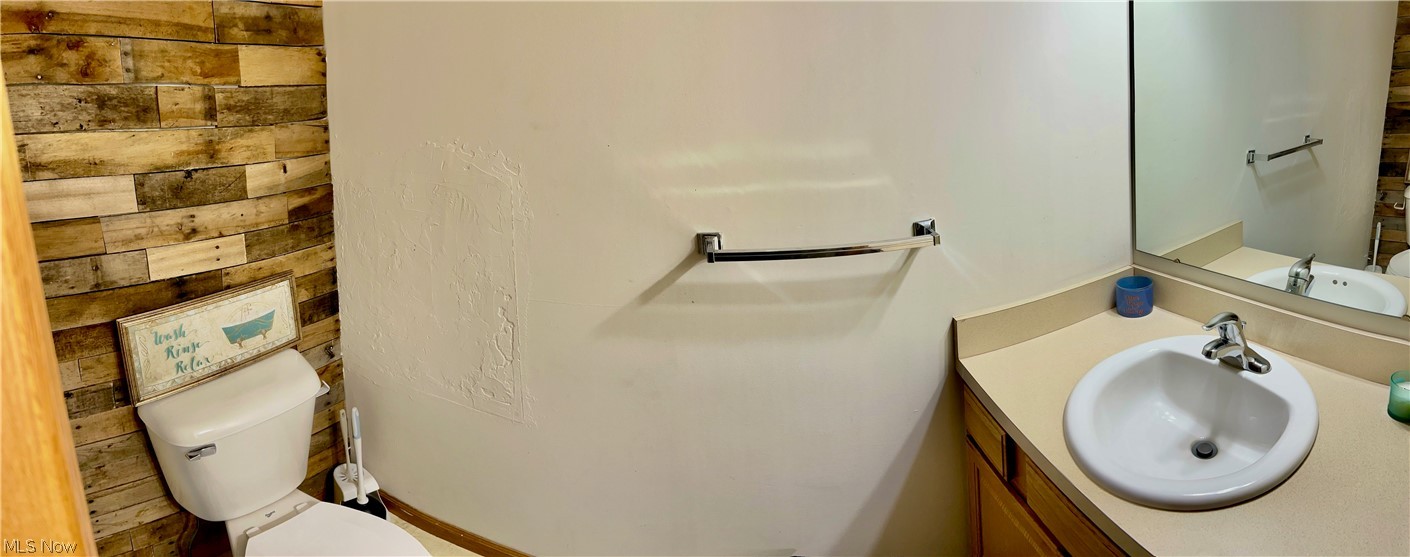 30891 Harrison Road Wickliffe, OH 44092 - Photo 14 of 18 1/2 Bathroom