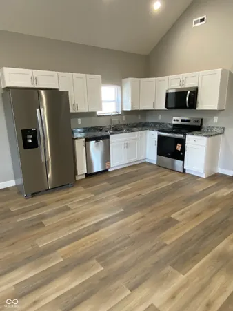 $1,495 | 929 North Beville Avenue, Indianapolis, IN 46201