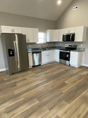 $1,845 | 929 North Beville Avenue, Indianapolis, IN 46201