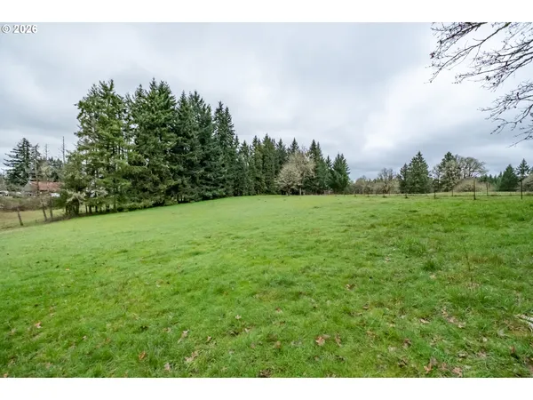$995,000 | 39692 Lacomb Drive, Lebanon, OR 97355
