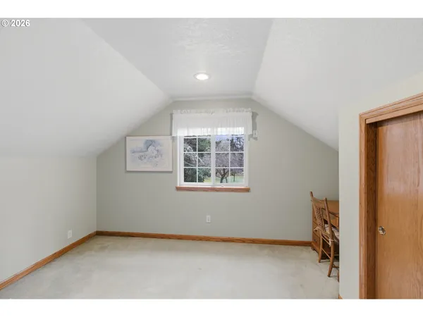 $995,000 | 39692 Lacomb Drive, Lebanon, OR 97355