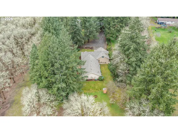 $995,000 | 39692 Lacomb Drive, Lebanon, OR 97355