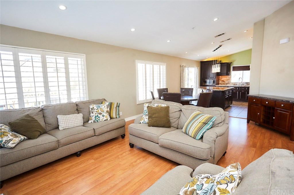 3205 Virgie Court Riverside, CA 92508 - Photo 4 of 51