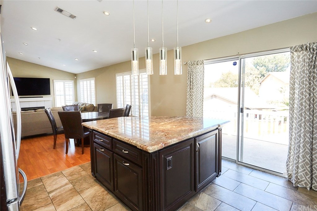3205 Virgie Court Riverside, CA 92508 - Photo 5 of 51