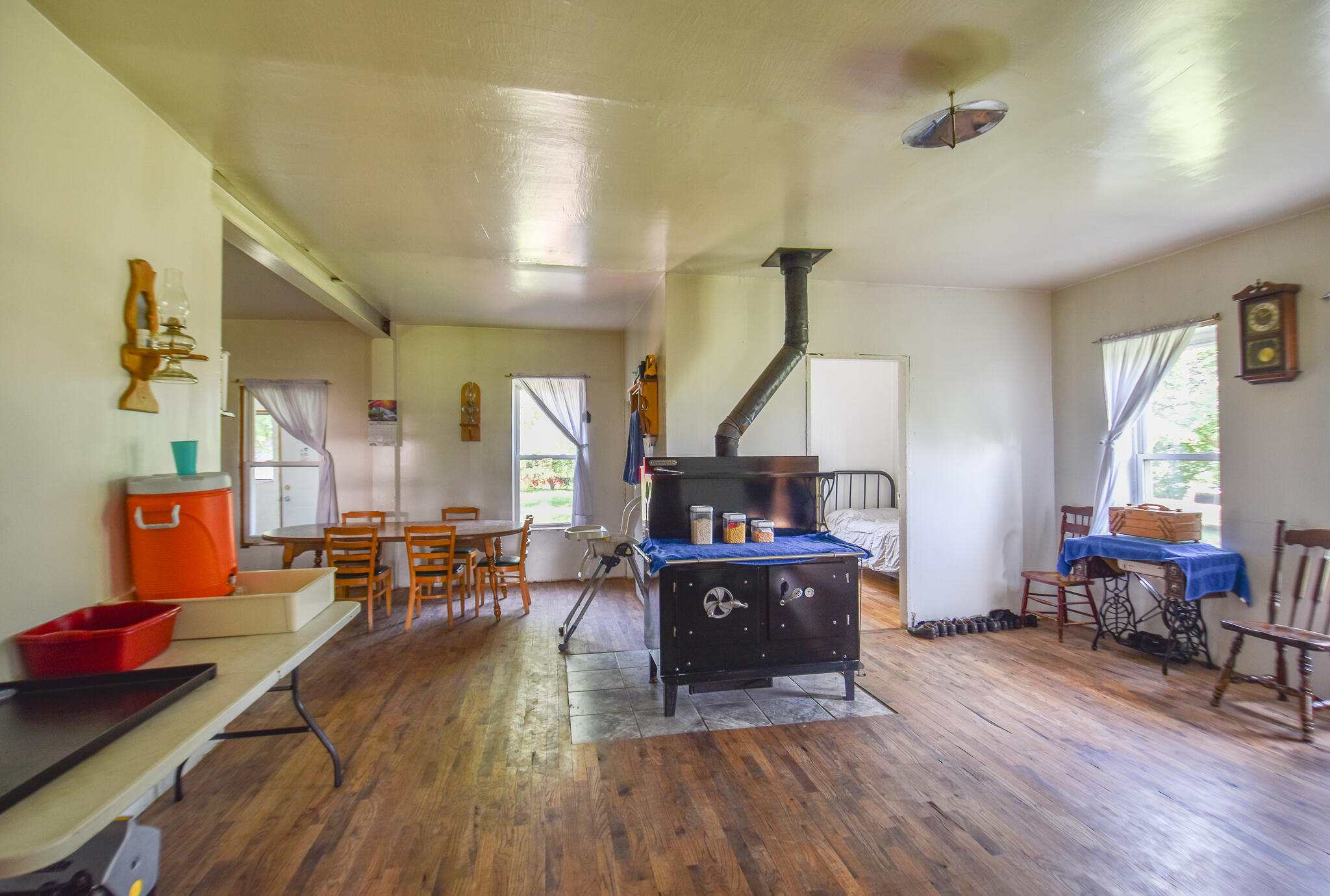 329 West Lockwood Road Coldwater, MI 49036 - Photo 8 of 44 DSC_0899