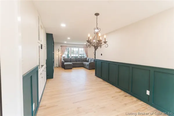 $237,900 | 2420 Stover Drive, New Albany, IN 47150