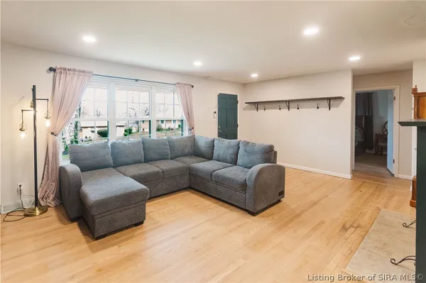 $237,900 | 2420 Stover Drive, New Albany, IN 47150