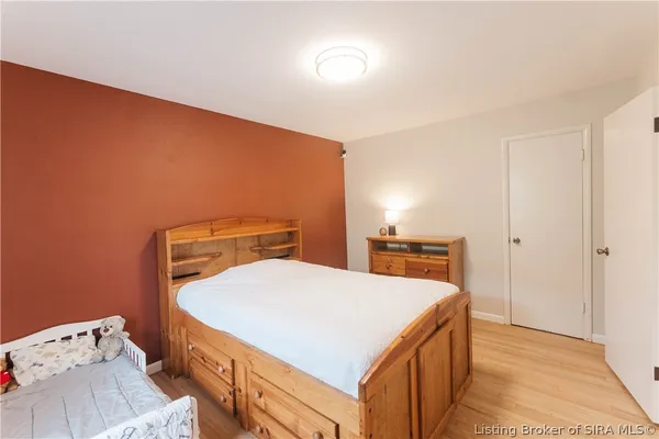 $237,900 | 2420 Stover Drive, New Albany, IN 47150