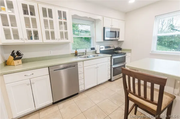 $237,900 | 2420 Stover Drive, New Albany, IN 47150