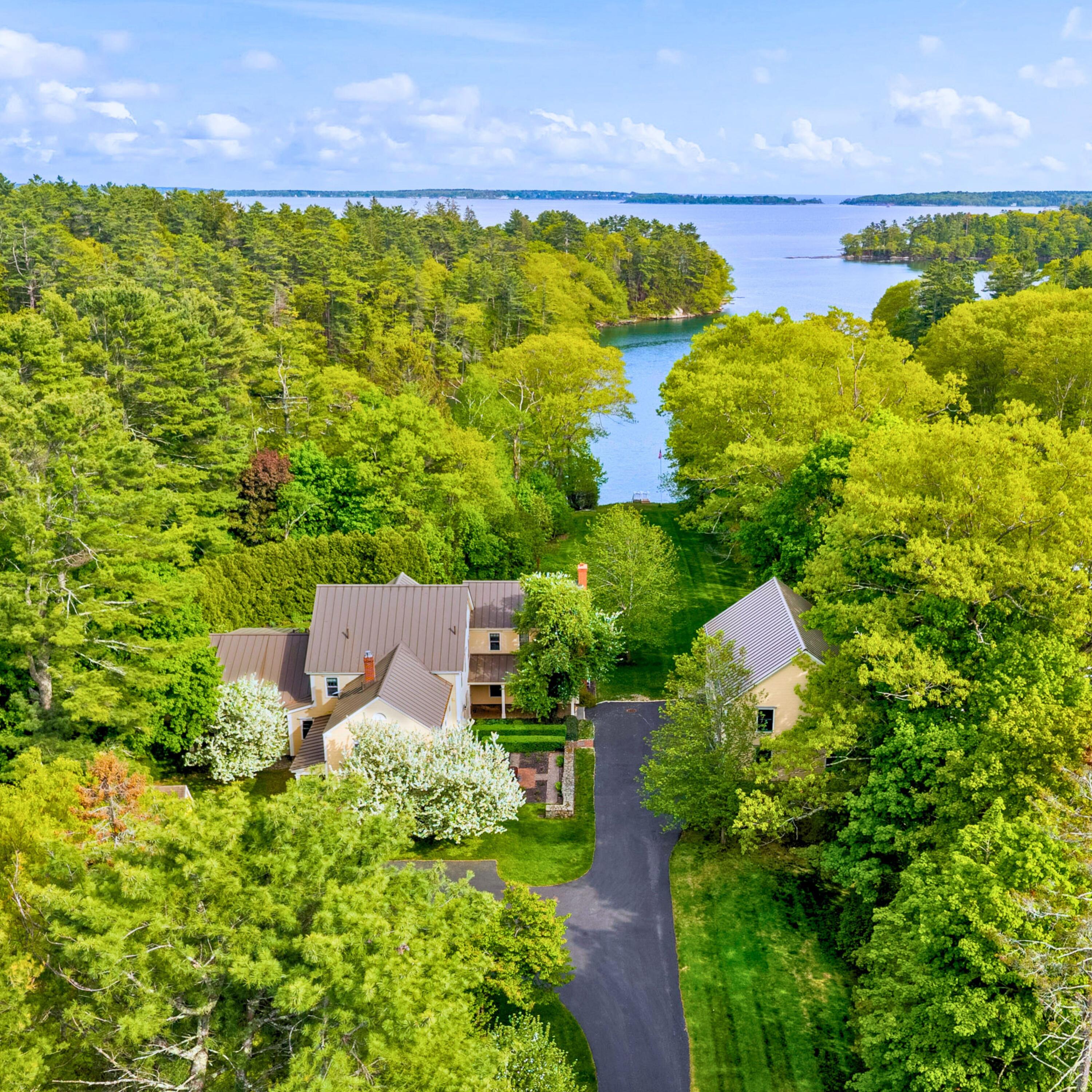 127 Foreside Road Falmouth, ME 04105 - Photo 1 of 59 127 Foreside- Summer Aerial