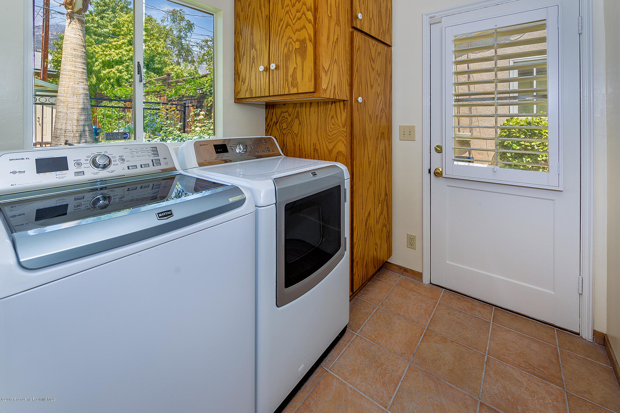 1757 Meadowbrook Road Altadena, CA 91001 - Photo 18 of 20 129
