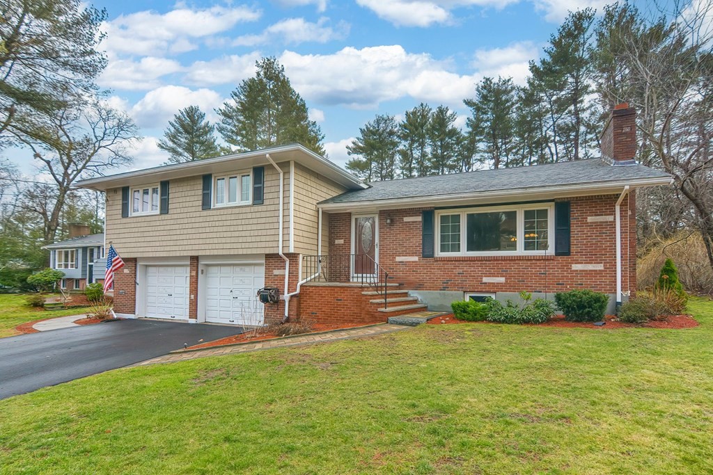 18 Morton Circle Canton, MA 02021 - Photo 1 of 39 Gallery Image 1