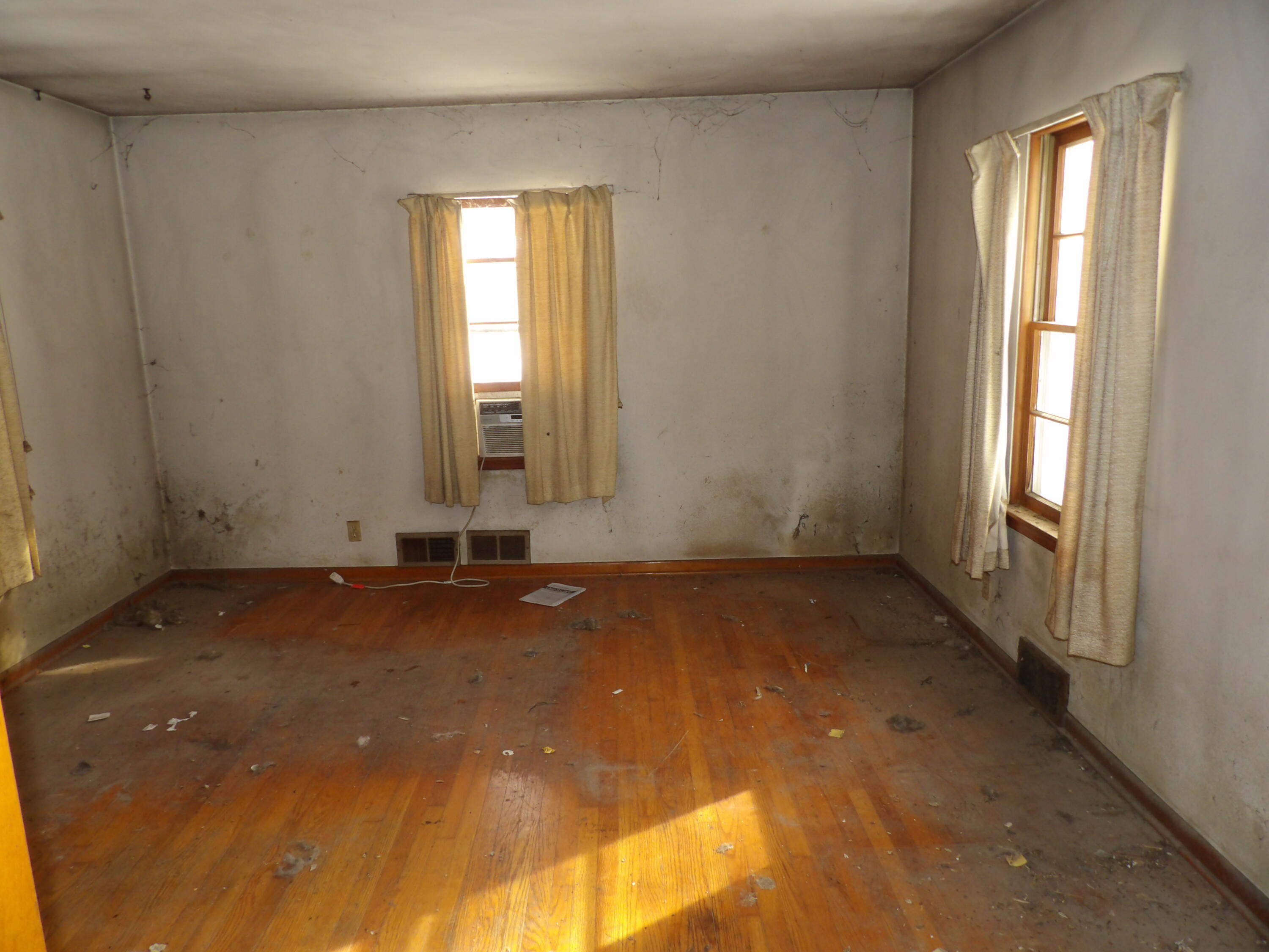 2103 Niles Buchanan Road Niles, MI 49120 - Photo 19 of 26 100_0449