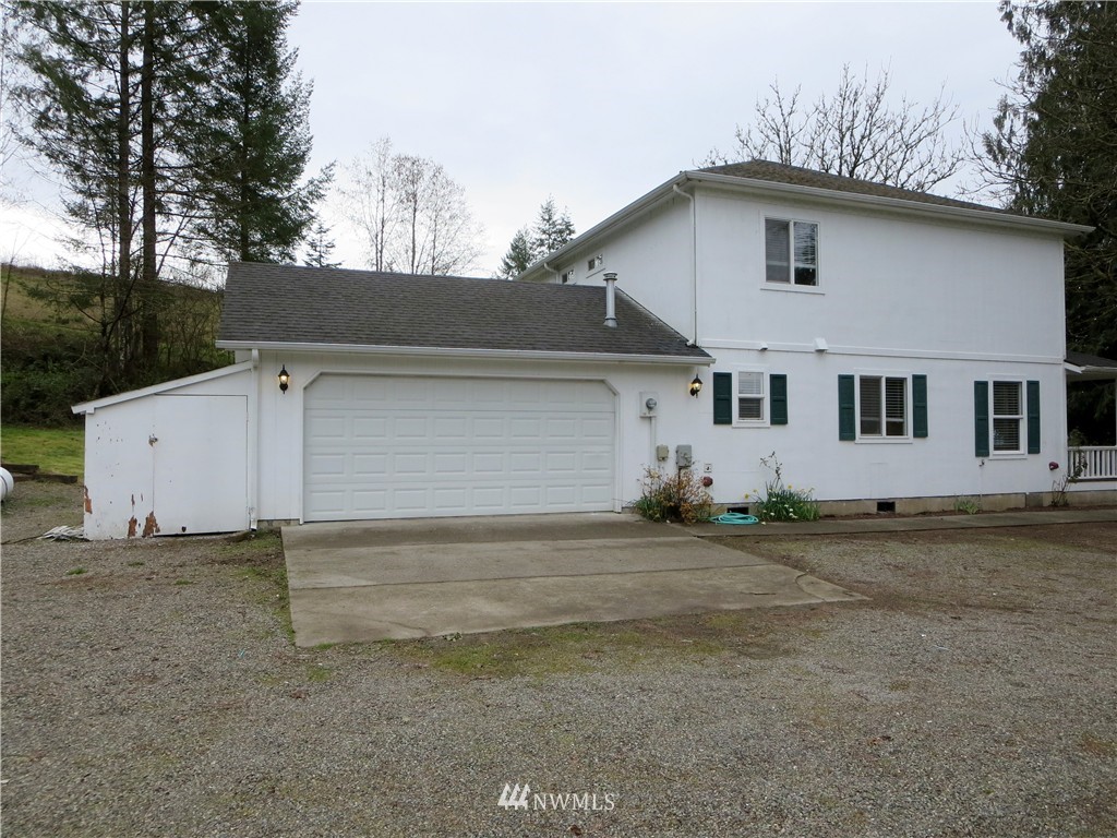 18446 Albany Street Southwest Rochester, WA 98579 - Photo 3 of 25