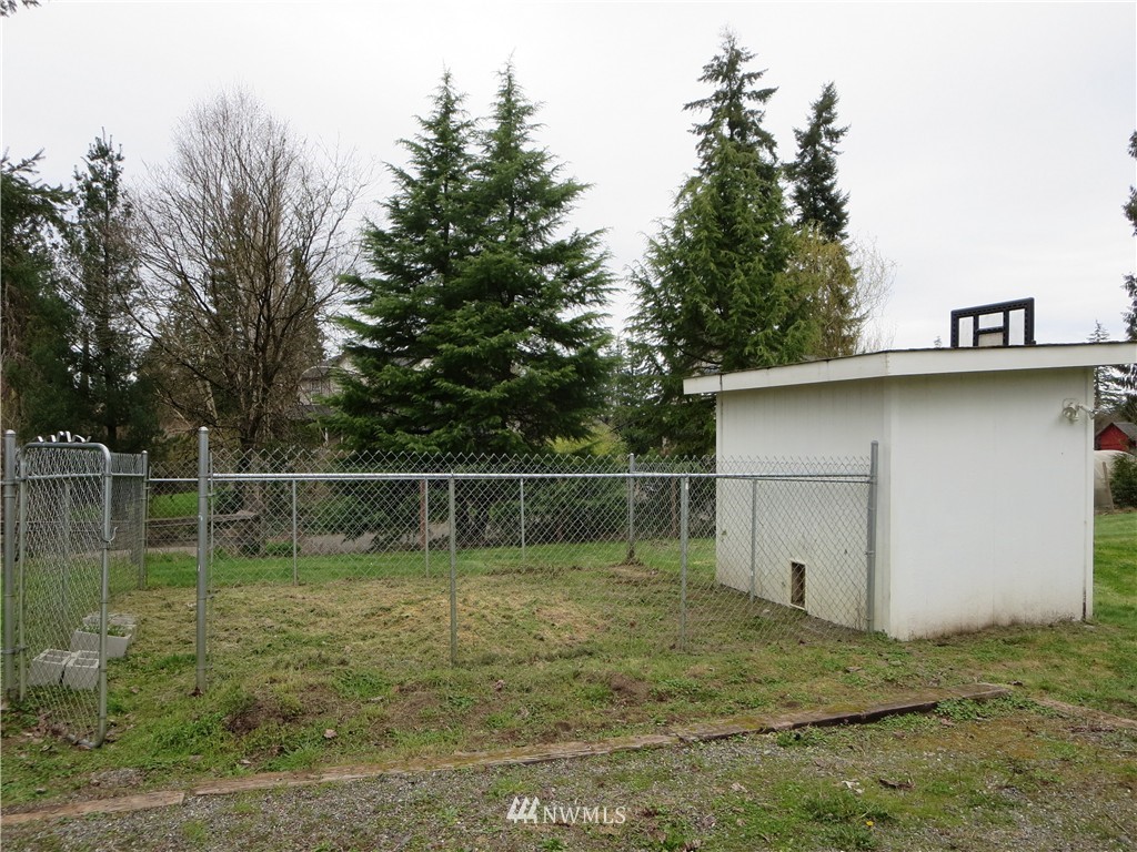 18446 Albany Street Southwest Rochester, WA 98579 - Photo 8 of 25