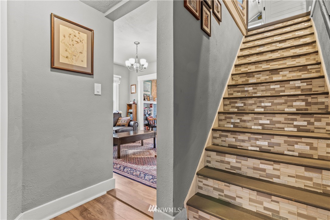 10211 Meadow Road Southwest Lakewood, WA 98499 - Photo 18 of 27 Gallery Image 18