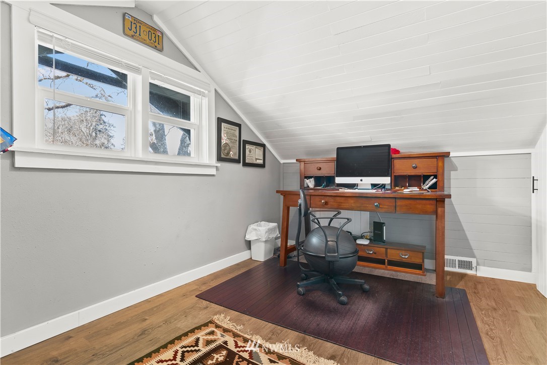 10211 Meadow Road Southwest Lakewood, WA 98499 - Photo 21 of 27 Gallery Image 21