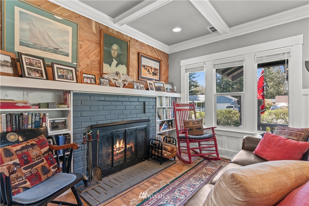 10211 Meadow Road Southwest Lakewood, WA 98499 - Photo 6 of 27 Gallery Image 6