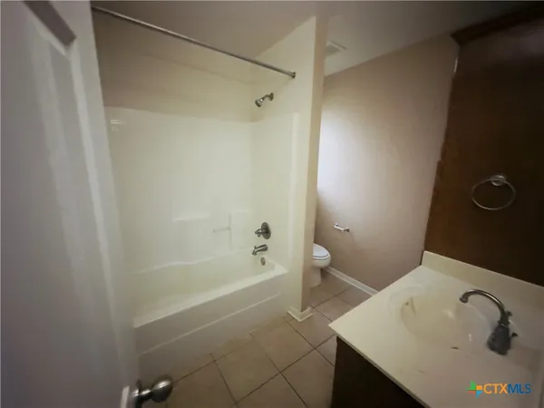 $1,781 | 2410 Bachelor Button Boulevard, Killeen, TX 76549