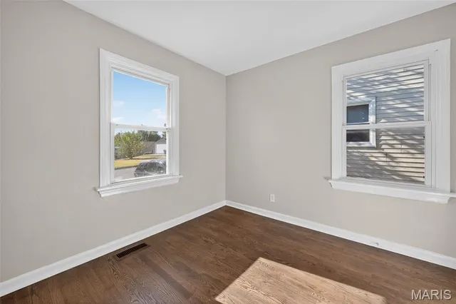 $174,900 | 10335 St Joan Lane, St. Ann, MO 63074