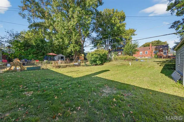 $174,900 | 10335 St Joan Lane, St. Ann, MO 63074