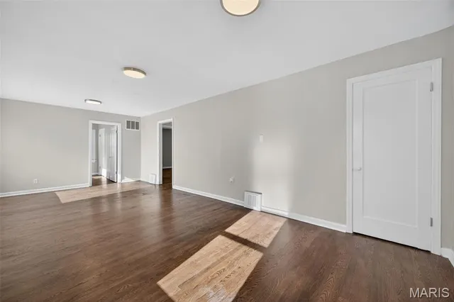 $174,900 | 10335 St Joan Lane, St. Ann, MO 63074