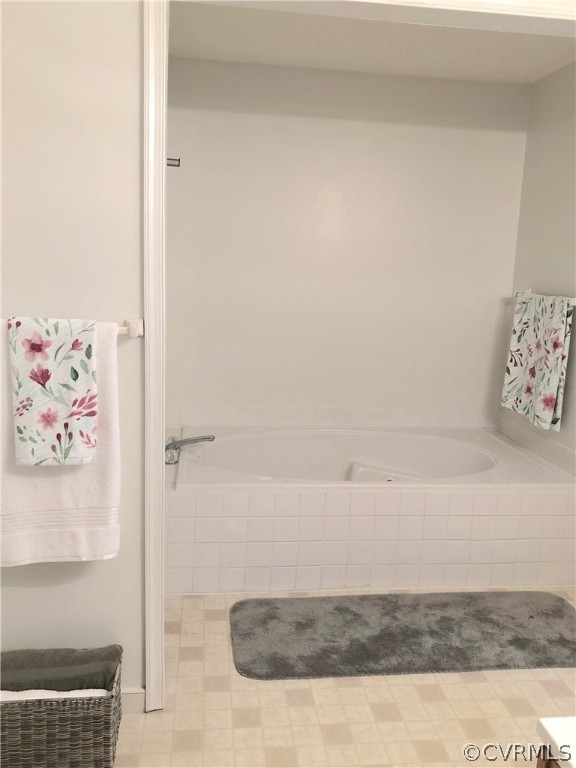 17410 Le Master Road Petersburg, VA 23803 - Photo 26 of 48 Freshly painted Master Bath March 2019