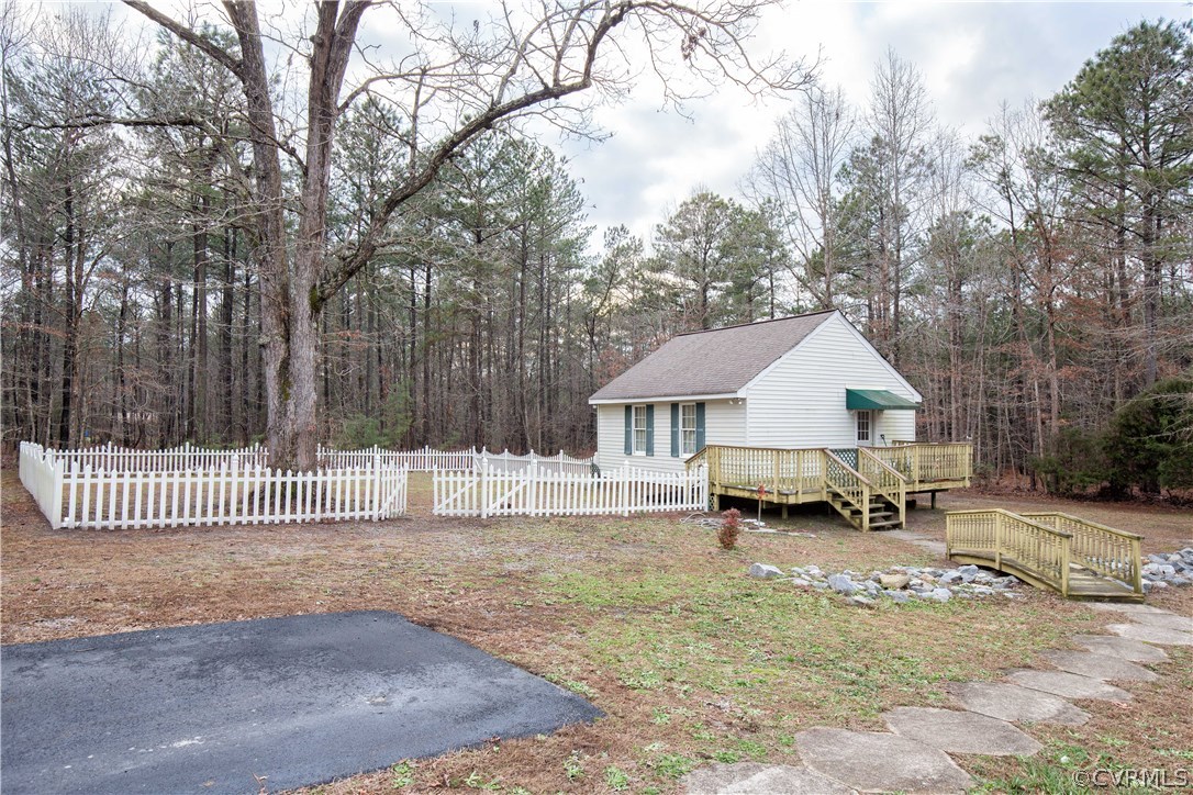 17410 Le Master Road Petersburg, VA 23803 - Photo 38 of 48 Guest House with 1 Bedroom, 1 Full Bath, Kitchen &