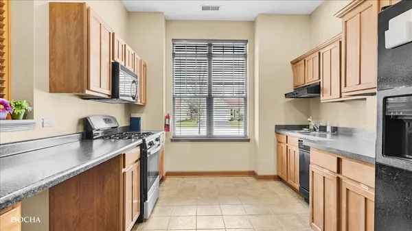 $389,900 | 106 River Run Court, Oswego, IL 60543