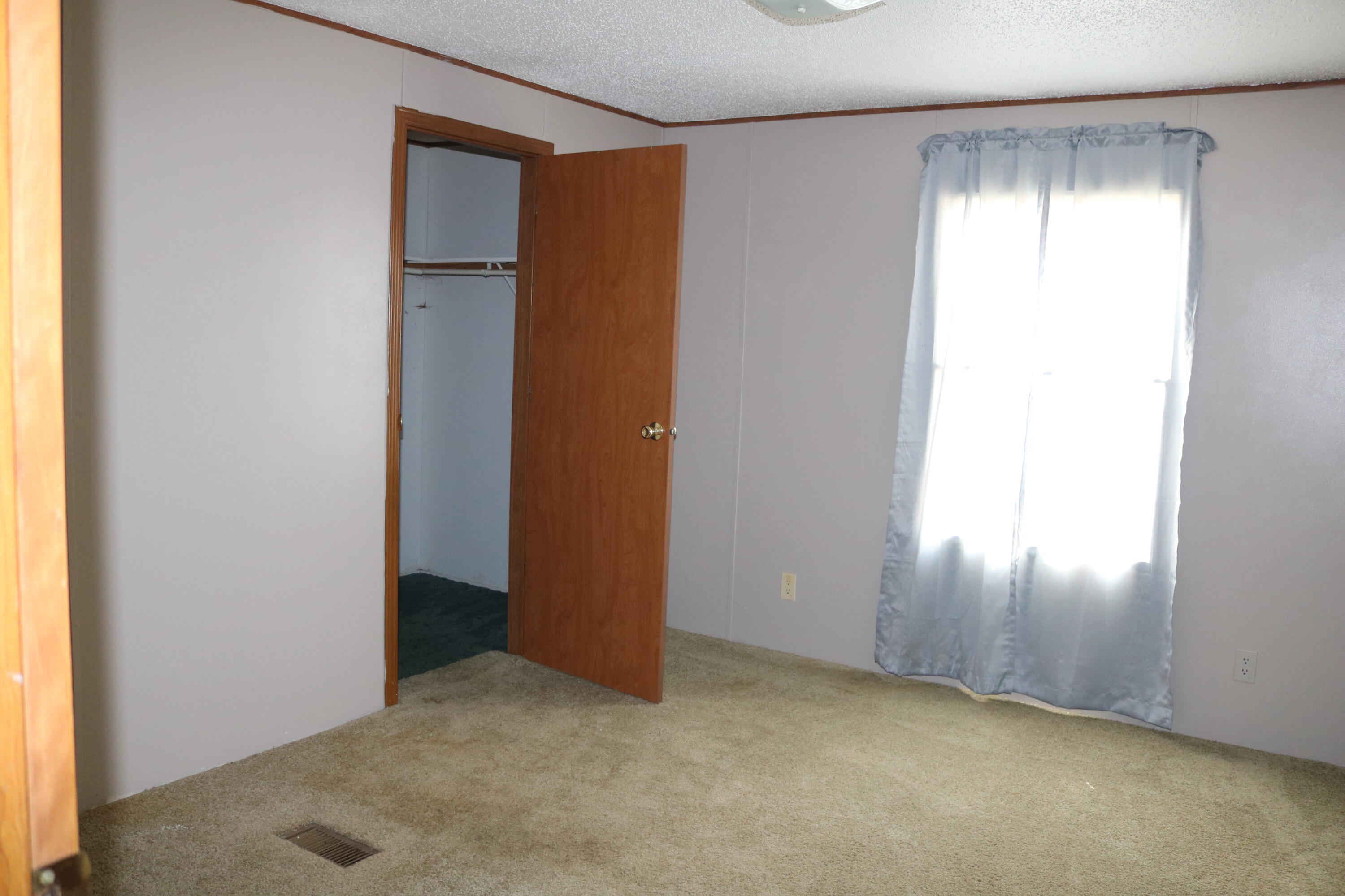 2057 Headquarters Road Carlisle, KY 40311 - Photo 15 of 26 IMG_7728