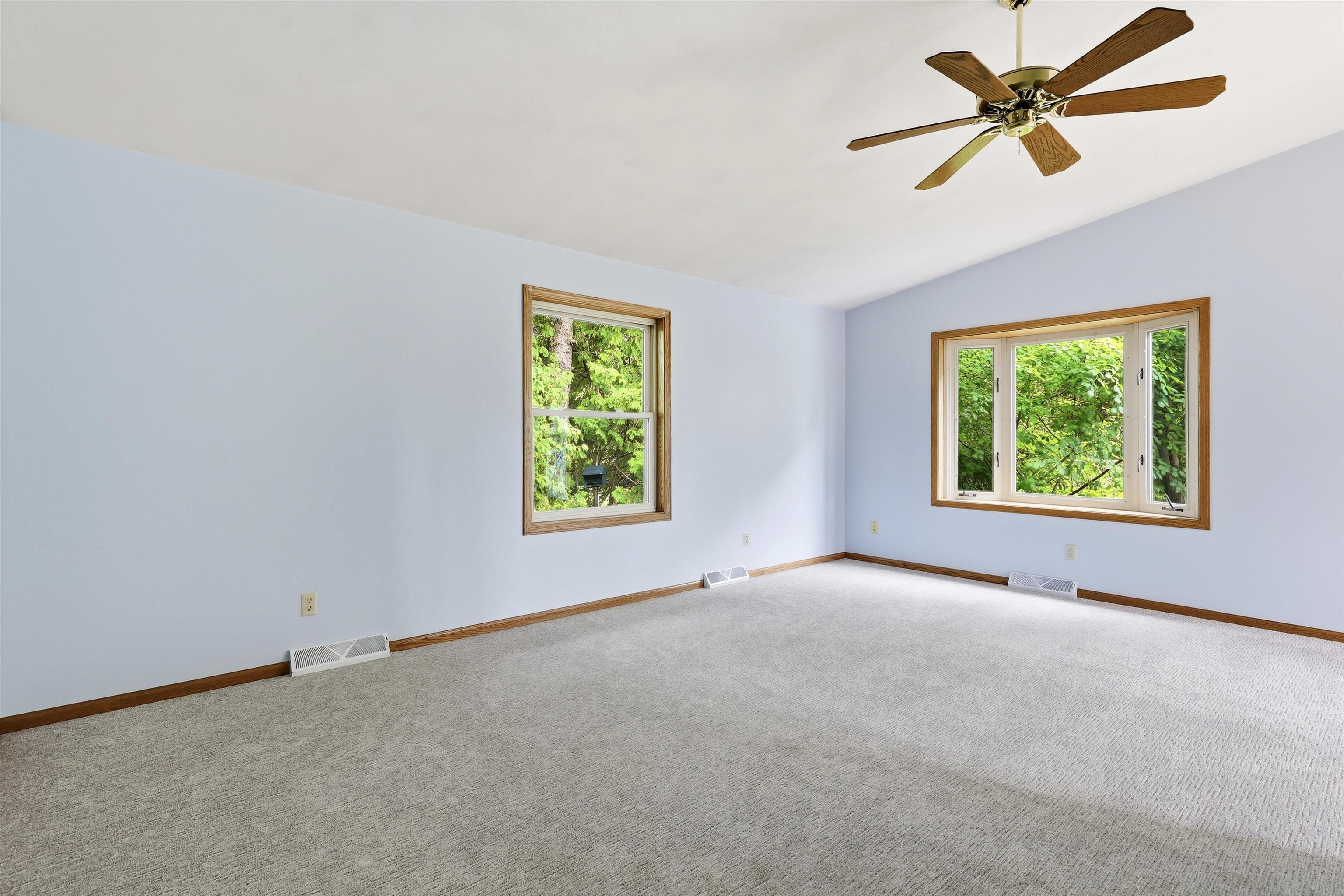 N334 Marion Avenue Appleton, WI 54915 - Photo 8 of 38