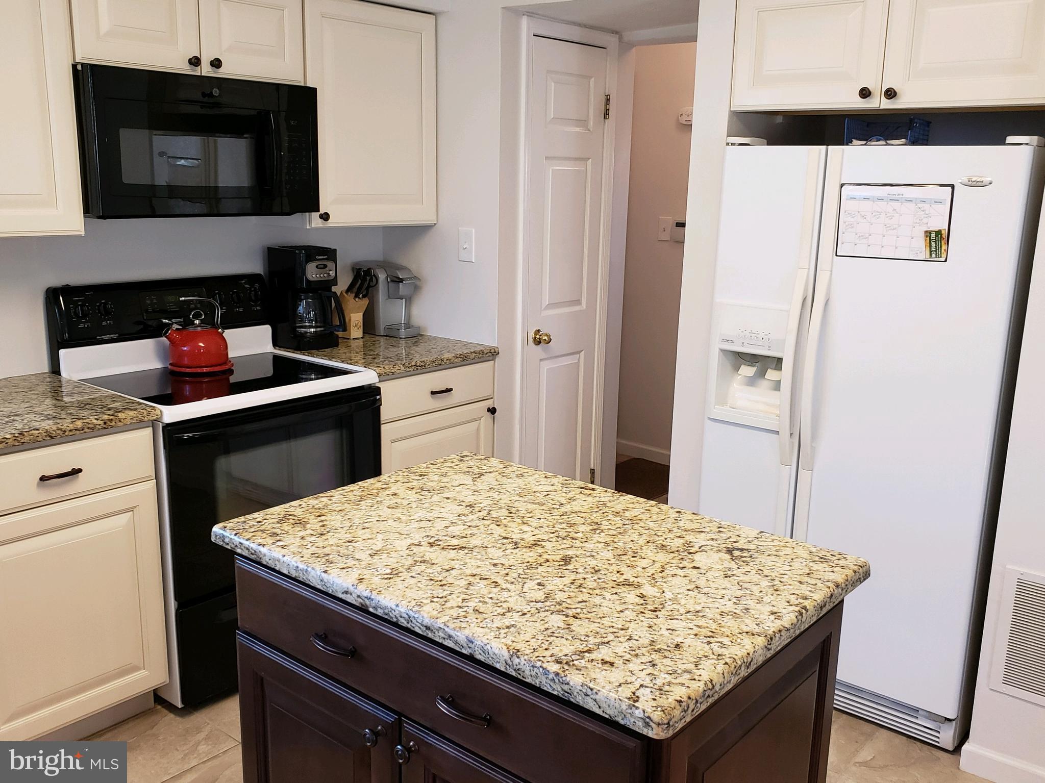 94 Rice Drive Morrisville, PA 19067 - Photo 14 of 25 Gallery Image 14