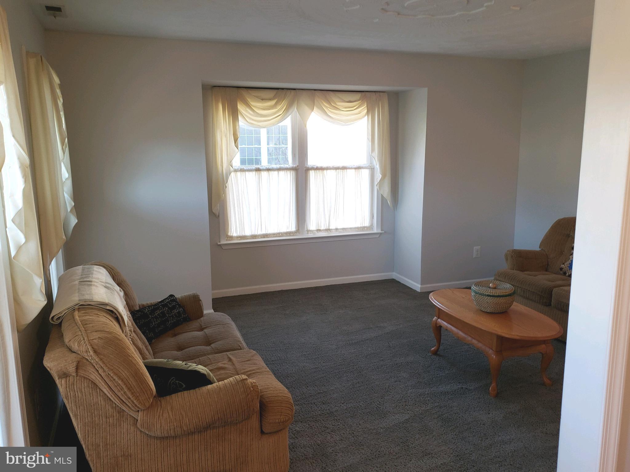 94 Rice Drive Morrisville, PA 19067 - Photo 4 of 25 Gallery Image 4