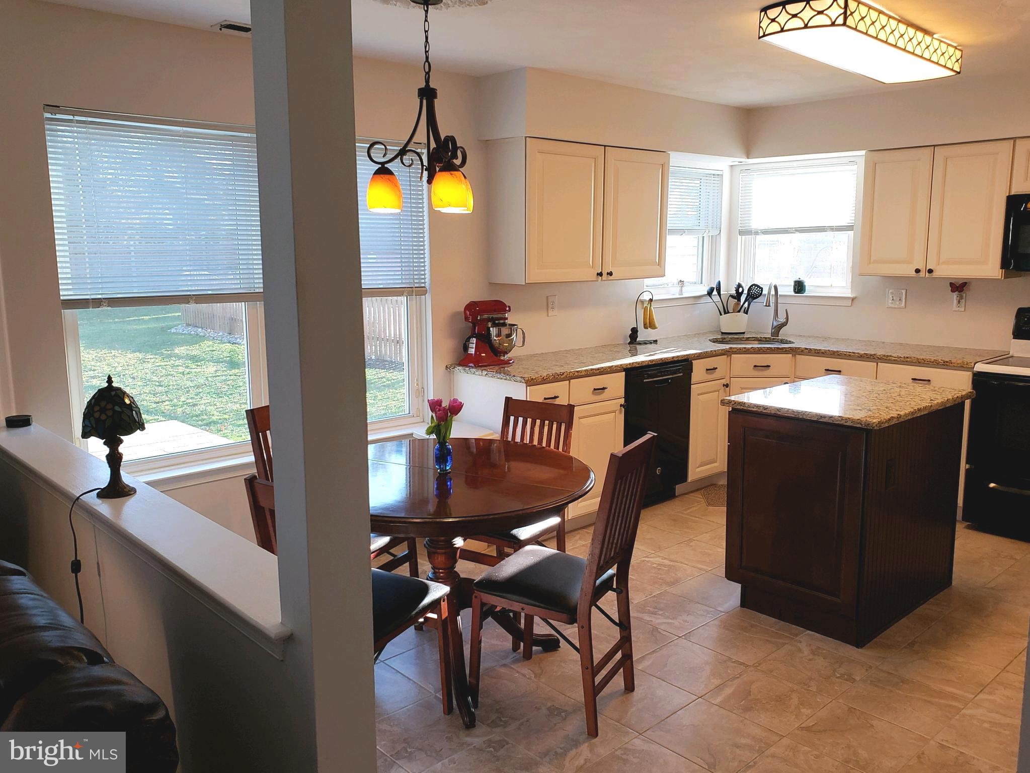 94 Rice Drive Morrisville, PA 19067 - Photo 8 of 25 Gallery Image 8