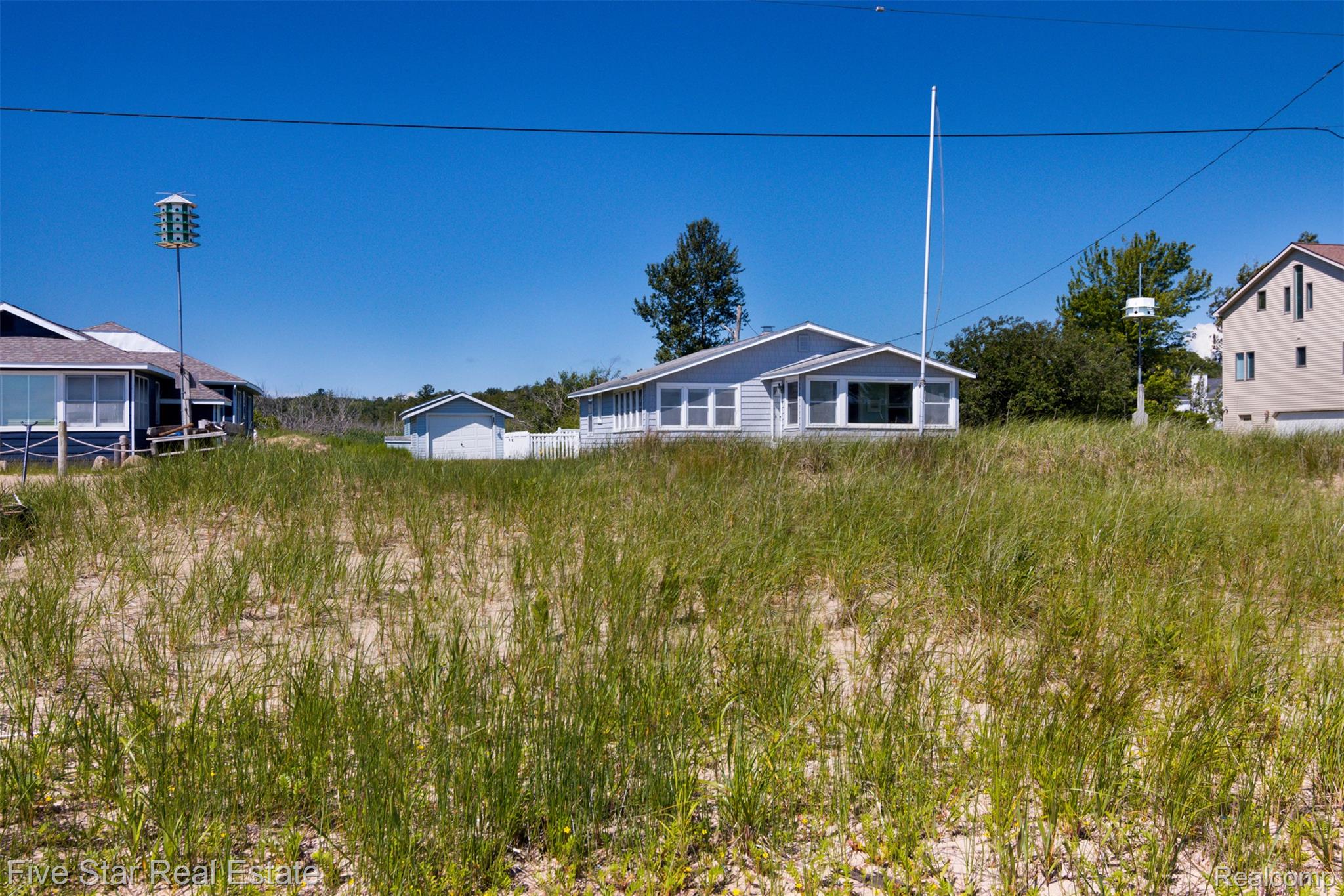 2588 Lakeview Road Onekama, MI 49675 - Photo 27 of 32 27-Scene-24.jpg