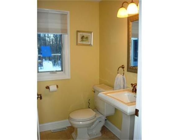 16 Overlook Road Stoughton, MA 02072 - Photo 15 of 30