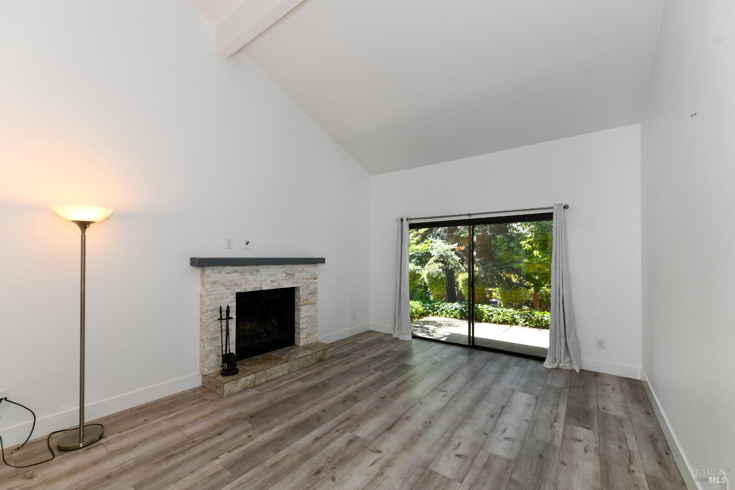 354 Los Alamos Road Santa Rosa, CA 95409 - Photo 8 of 25