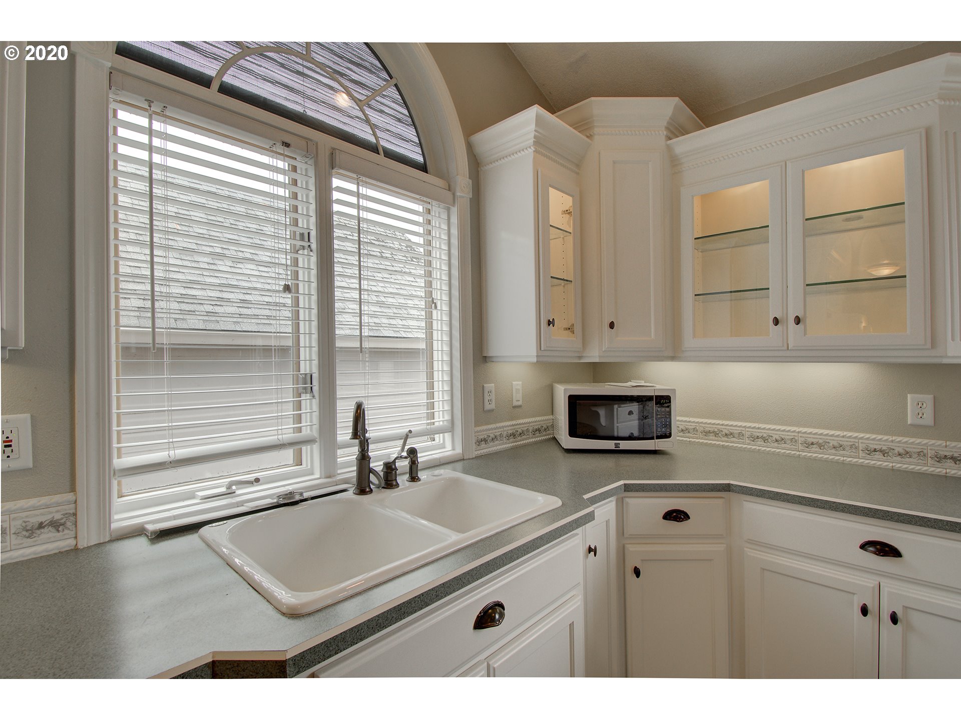 655 Warner Parrott Road Oregon City, OR 97045 - Photo 8 of 32 Gallery Image 8